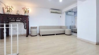 Bán căn hộ CCMN 3 phòng ngủ trung tâm Cầu Giấy, Hà Nội.