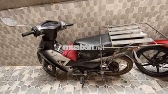 Honda Xe máy chở hàng màu Đen