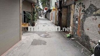 Bán nhà ngọc thuỵ - long biên giá rẻ nhất khu vực 30M 3 tầng