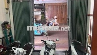 Nhà mặt tiền 6 lầu Trịnh Đình Trọng Tân Phú 65m2 thuận lợi kd cho thue