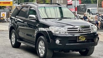 Toyota Fortuner 2010