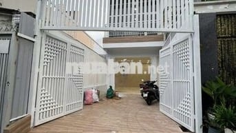 Nhà siêu rộng có thể xây max 7 tầng HẺM QH 12 m hướng Bắc Bình Thạnh