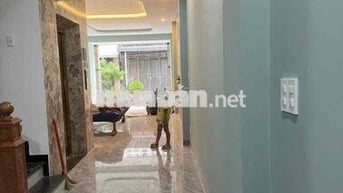 Thuê nhà nguyên căn chính chủ tại quận 12, được làm CHDV