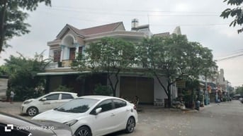 Cần cho thuê Nha Nguyên Căn góc 2 măt tiền 