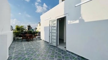 cho thuê nhà nguyên căn giáp EON tân phú