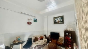 Cho thuê nhà nguyên căn mới đẹp gần mặt tiền. Nội thất cơ bản 12 triệu