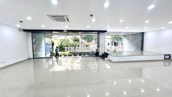 Duy Tân - MBKD 200m2 mặt tiền rộng 10m, 2 oto tránh nhau, 2 thoáng