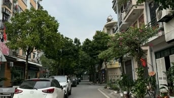 Bán nhà Ngô Gia Tự - Long Biên 170m2, lô góc, 2 mặt tiền, đường ô tô 