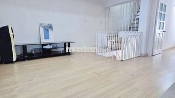 Bán căn hộ CCMN 3 phòng ngủ trung tâm Cầu Giấy, Hà Nội.