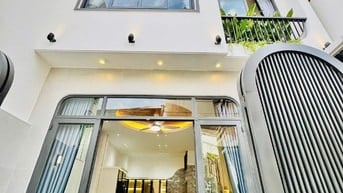 Cô Đức gửi bán nhà 49m2, giá 4 tỷ 650 tỷ đường Phan Đăng Lưu,giá lỗ