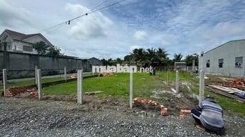 Hàng Ngộp Giá Rẻ 650tr Cần Bán Lô Đất Ngay Chợ Trảng Bàng.DT 115m2,SHR