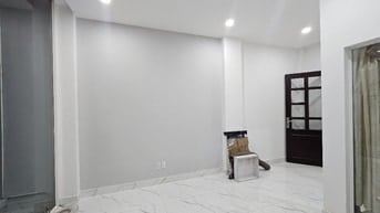 Phòng cho thuê mới 15m2, Lê Quang Định, gần ĐH Công nghiệp 4