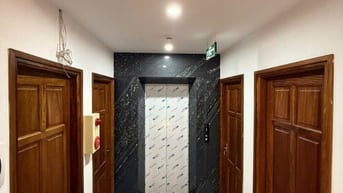 Bán nhà Khâm Thiên 63m2, 8 tầng thang máy, ngõ ô tô, CHDV cho thuê