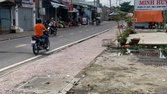 CHO THUÊ NHÀ VÀ SÂN MẶT TIỀN ĐƯỜNG TRỊNH QUANG NGHỊ, QUẬN 8