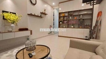 🔥 LÒ ĐÚC – NHỈNH 3 TỶ – CĂN HỘ TẦNG 2 – Ô TÔ ĐỖ CỬA – VÀI PHÚT LÊN PHỐ