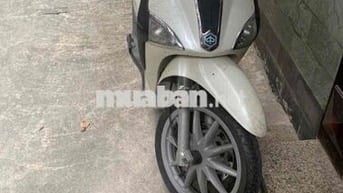 Cần bán xe Lyberty.