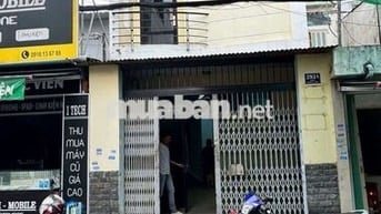 Bán nhà mặt tiền buôn bán sầm uất