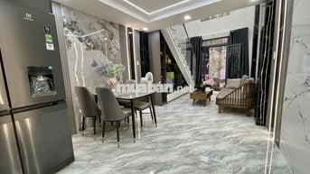 NHÀ BẾN VÂN ĐỒN Q4- HẺM 3m- 36m2- 2 TẦNG- CHỈ 4 TỶ NHỈNH