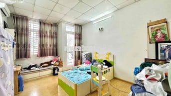 CHÍNH CHỦ CHO THUÊ NHÀ NGUYÊN CĂN 4 PHÒNG NGỦ GẦN CV LÀNG HOA GÒ VẤP