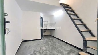 Phòng 25m2 1 lầu có ban công 1 máy lạnh Phạm Văn Chiêu p9