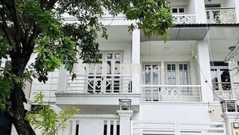 BÁN NHÀ ĐƯỜNG NGUYỄN THÁI BÌNH KHU K300 DT: 7X15M TRỆT 3 LẦU CN: 105M2