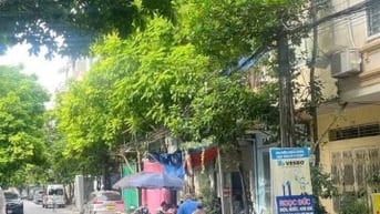 Chính chủ bán nhà mặt phố số 37 Văn Phúc gần đèn đỏ Văn Phú