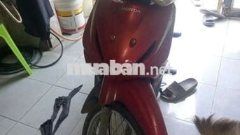 Honda Wave Thể thao màu Đỏ