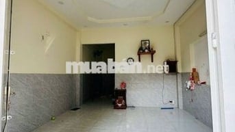 Cần bán căn nhà 1 trệt 1 lầu 2PN 2WC. Giá còn thương lượng