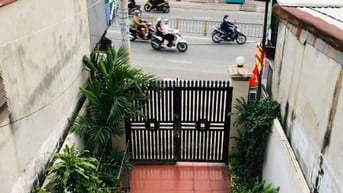 Bán nhà mặt tiền đẹp Nguyễn Thị Thập gần Phú Mỹ Hưng, DT: 4.1x29m 