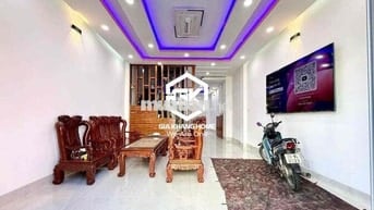 NHÀ NGUYÊN CĂN 4 PHÒNG NGỦ FULL NỘI THẤT CÓ THANG MÁY KDC ACC VĨNH HOÀ