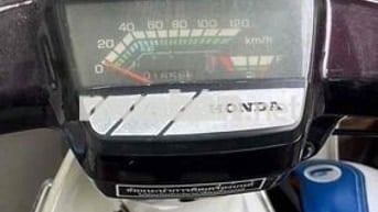 Honda Dream Thái 100cc Nâu Trắng