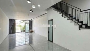 🏠 Nhà 3 tầng đường 29-3 ( 33m )  ,3pn , gần đường N.P.LAN