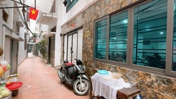 Phố Hào Nam – Đống Đa – 95 M2 – 4 Tầng – MT 5 M – Giá 19.2 Tỷ. 