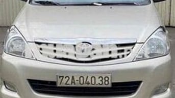 Toyota Innova 2009 G - 99000 km