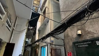 Cho Thuê nhà trong ngõ 16m2, 4 tầng, 2 ngủ, 2 wc, bếp, khách, Đống Đa