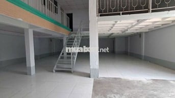 Cho thuê kho quận 7 đường Nguyễn Hữu Thọ DT 1000m2