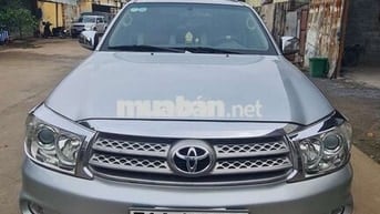 Fortuner Dầu số sàn 2011