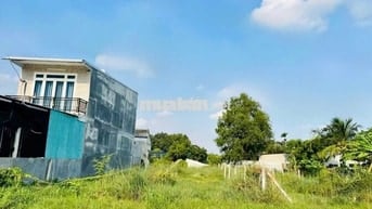 Chủ kẹt tiền bán lô đất 261m2/575tr, Mt đường nhựa Ba Sa, Phước Hiệp