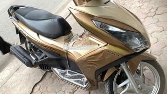 Honda Air Blade 125 Vàng đồng 28130 km