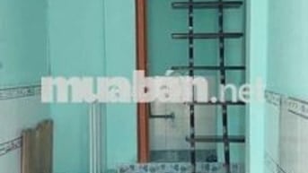 Cho thuê nhà nguyên căn lê văn lương 2 phòng ngủ 2wc có ban công