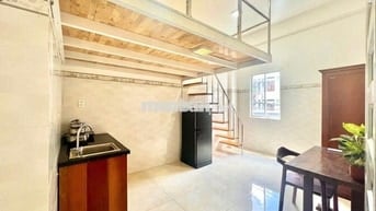 ⭐ PHÒNG CÓ GÁC 28M² – NGAY 10A CHU VĂN AN, BÌNH THẠNH – GIÁ 4TR7
