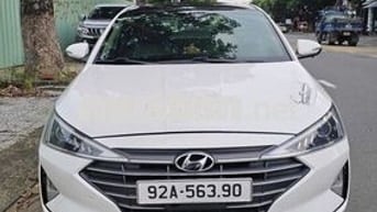 Hyundai Elantra 2019 1.6AT 70000 km