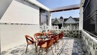 BÁN NHÀ MỚI 3 TẦNG- DT 60M2- NHÀ BÈ- HUỲNH TẤN PHÁT- GIÁ HƠN 5 TỶ.