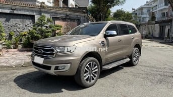 Bán Ford Everest 2020 Titanium 2 cầu full đẹp