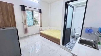 Cho Thuê Căn Hộ Full Nội Thất Có Cửa Sổ Trời Ngay Tân Trụ,Q Tân Bình