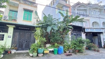 HẠ GIÁ BÁN GẤP LÔ ĐẤT MẶT TIỀN ĐƯỜNG SỐ 2 KDC HIMLAM. DT 100m2 SHR