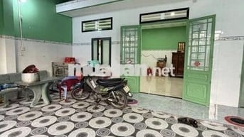 Cần bán gấp căn nhà cấp 4 ở Đ.Nguyễn Thị Lắng 135m2 SHR giá 1 tỉ 010tr