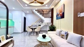 NHÀ ĐẸP 4 TẦNG PHẠM VĂN CHIÊU GẦN EMART2 >40M² FULL NT HƠN 5 TỶ TL