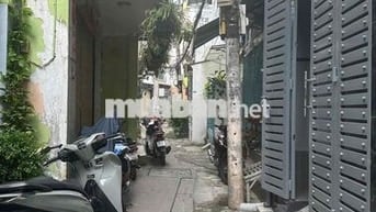 Cho thuê Nhà riêng 130m2, 1trệt, 3 lầu, 1 sân thượng