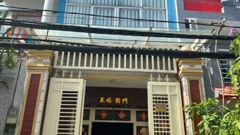 Bán nhà mặt tiền An Dương Vương, Bình Tân, 3 tầng, lề 10m, giá tốt